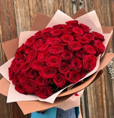 Букет из 51-й розы «Огонь любви»