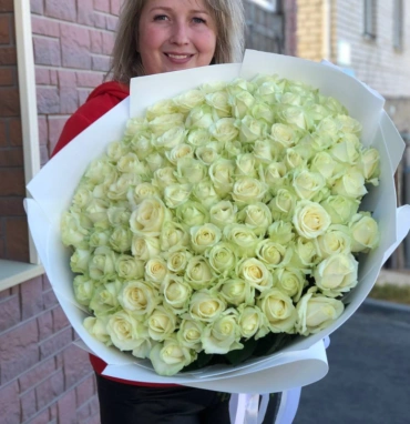 Букет «101 белая роза»