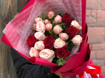 Букет из роз «страсть и нежность»