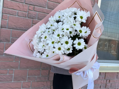 Букет из хризантем «ромашковое облако»