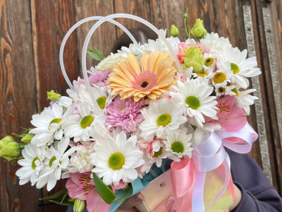 Цветы в сумочке «летнее утро»