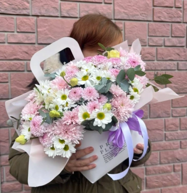 Цветы в коробке «Нежное очарование»