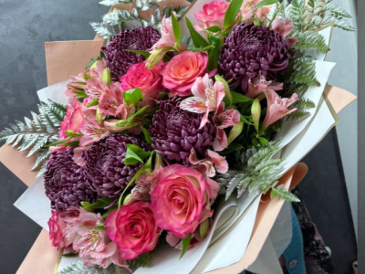 Розовый букет