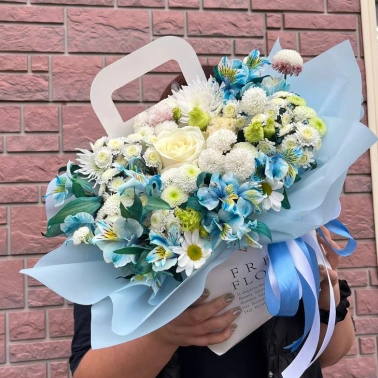 Цветочная композиция «зимнее небо»