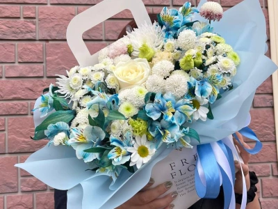 Цветочная композиция «зимнее небо»