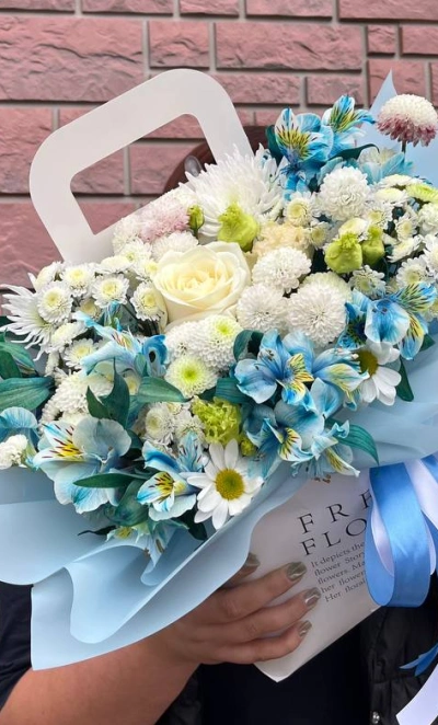 Цветочная композиция «зимнее небо»