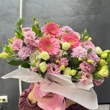 Композиция в шляпной коробке «романтический сад»