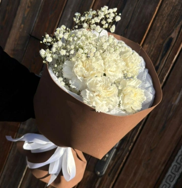 Букет из гвоздики «безе»