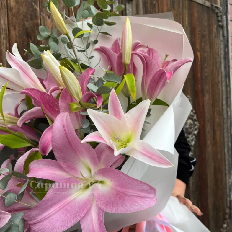 Букет из лилий &laquo;Династия&raquo;