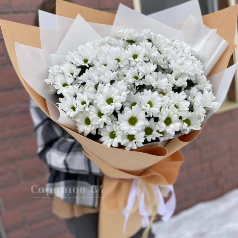 Монобукет из ромашковой хризантемы &laquo;поле&raquo;