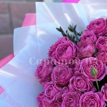 Букет с пионовидной розой &laquo;малиновый джем&raquo;