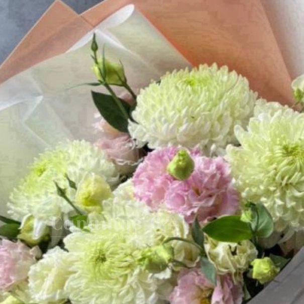 Сборный букет &laquo;цветок пустыни&raquo;