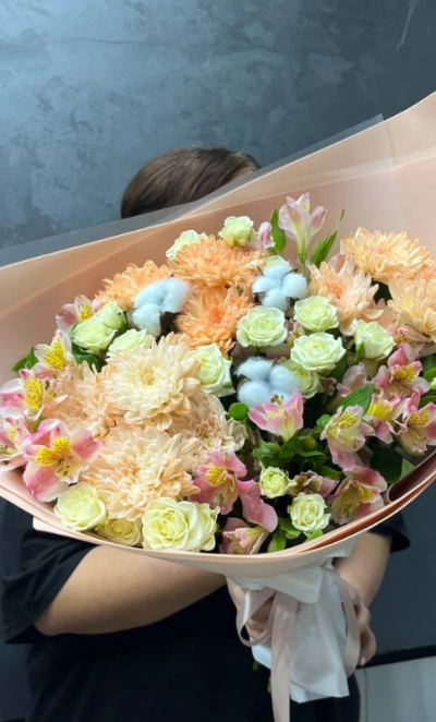 Букет «персиковое безе»