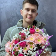 Сумочка с кустовой розой, хризантемами и гипсофилой 0