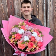 Букет с розами, хризантемой и альстромерией  0