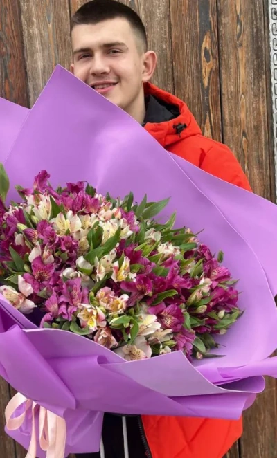 Букет 51 альстромерия микс